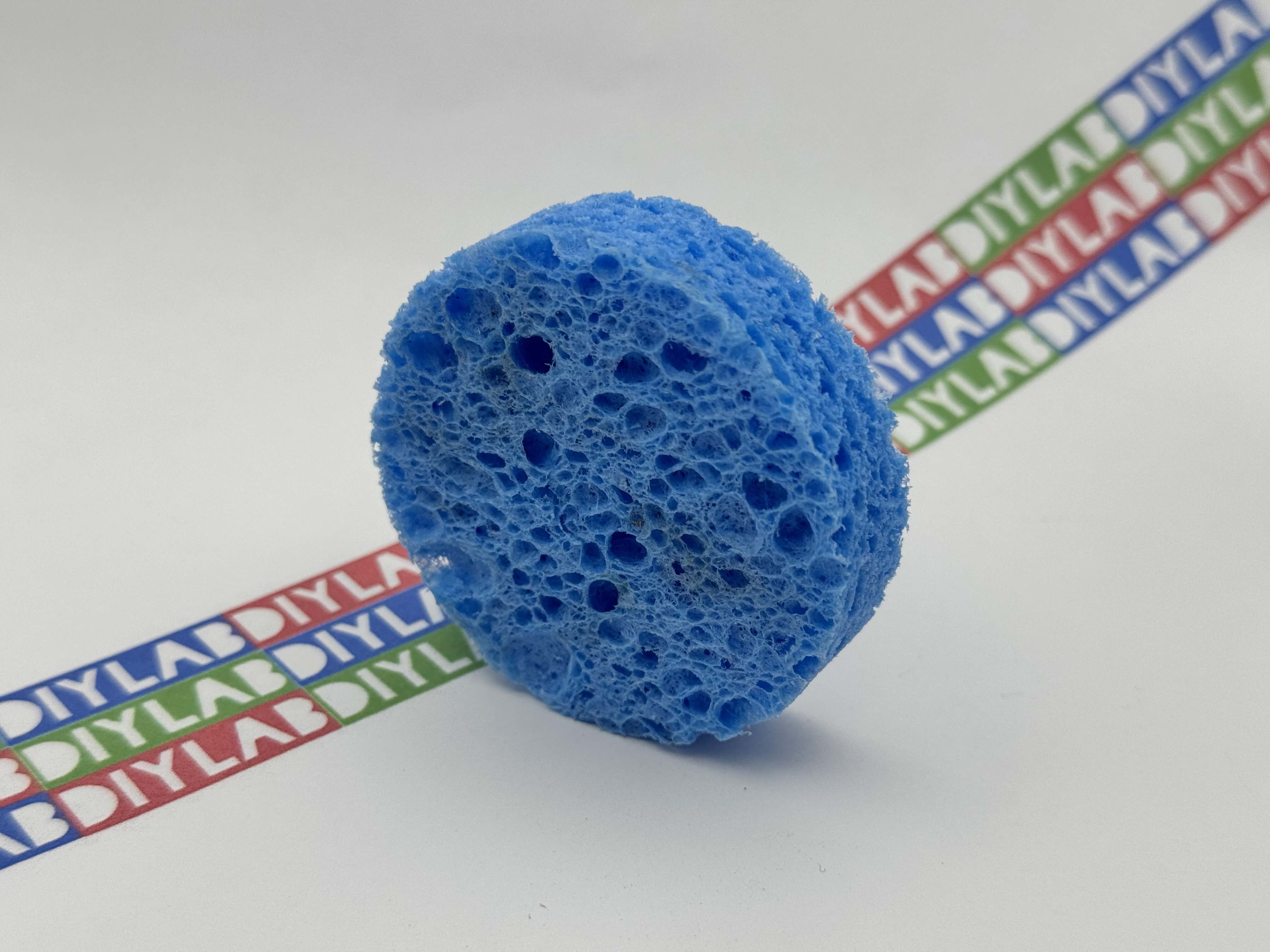 A blue sponge